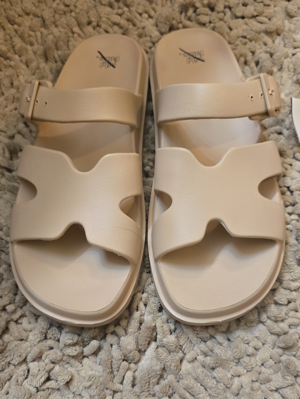 New Wild Fable Women’s Size 11 Neutral Beige Slide Sandals‎ Buckle Strap